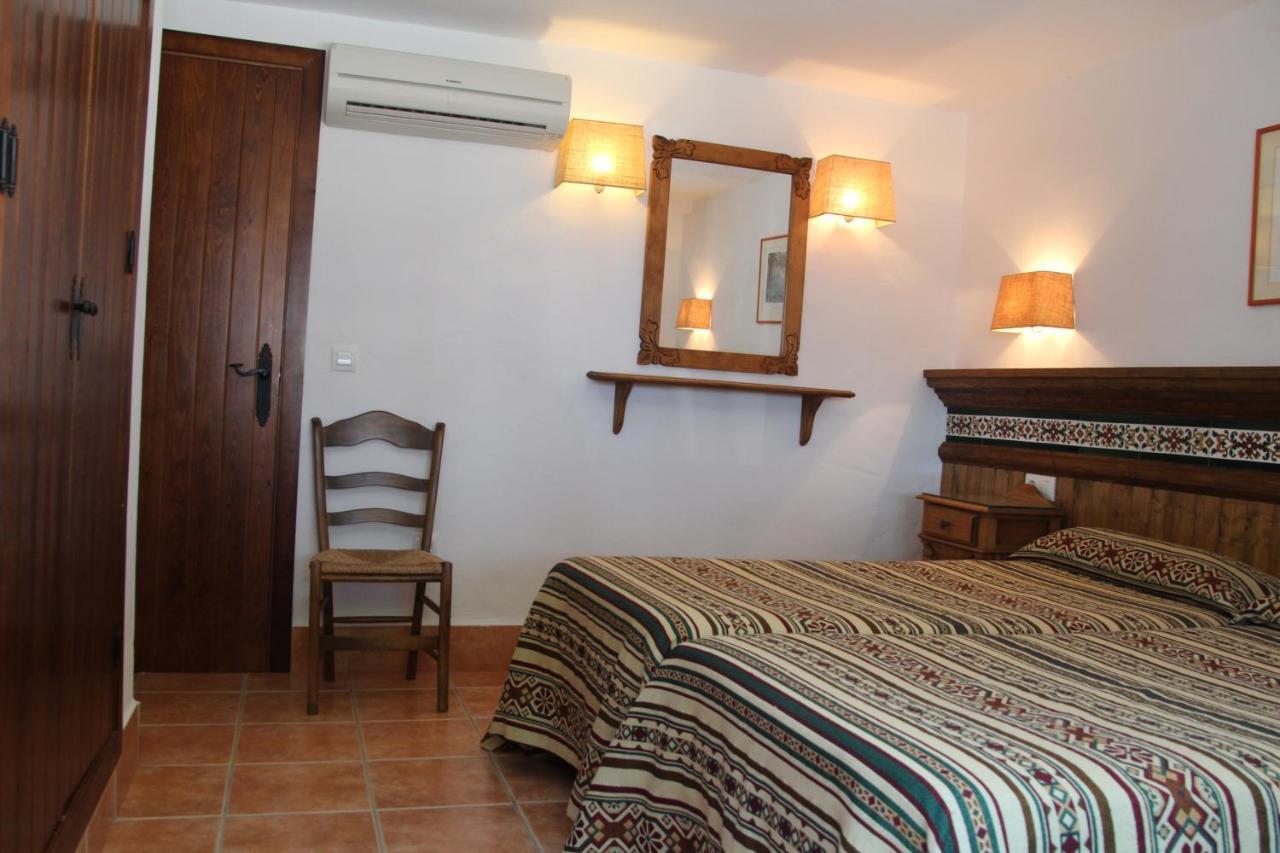 Apartamentos El Roqueo Кониль-де-ла-Фронтера Экстерьер фото