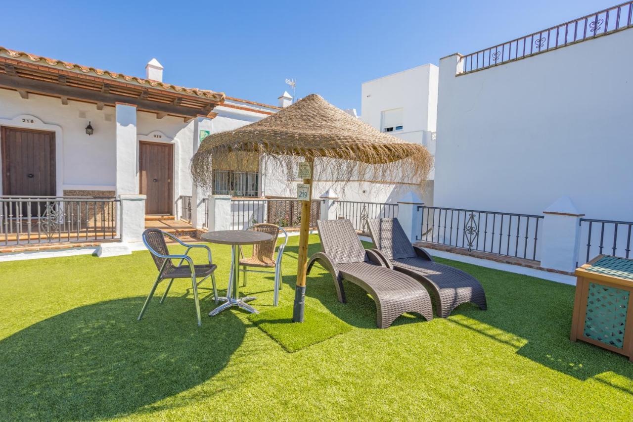 Apartamentos El Roqueo Кониль-де-ла-Фронтера Экстерьер фото