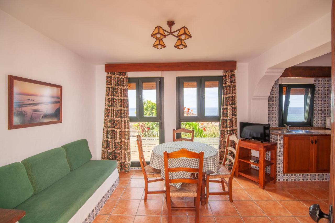 Apartamentos El Roqueo Кониль-де-ла-Фронтера Экстерьер фото