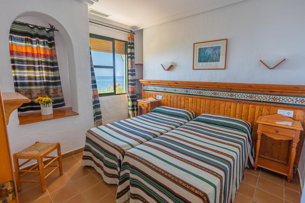 Apartamentos El Roqueo Кониль-де-ла-Фронтера Экстерьер фото