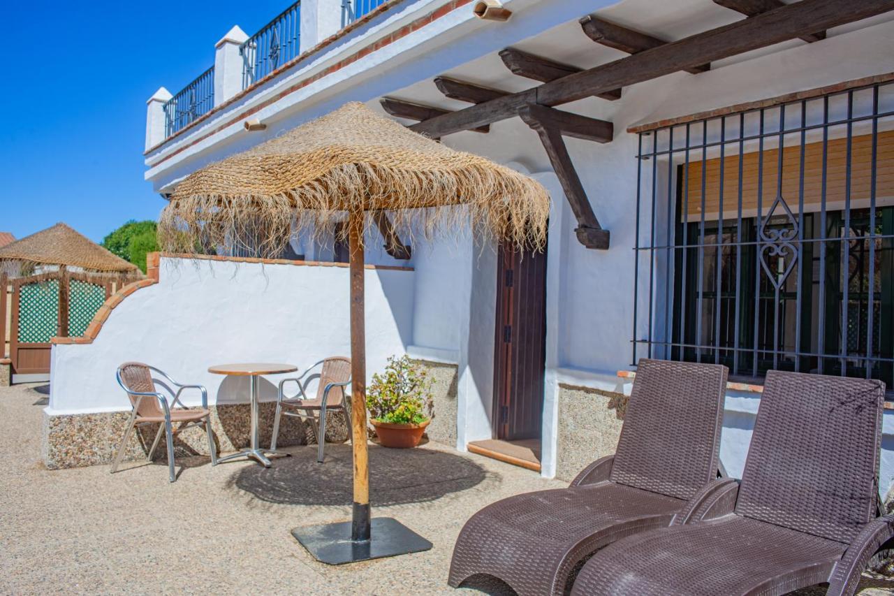 Apartamentos El Roqueo Кониль-де-ла-Фронтера Экстерьер фото