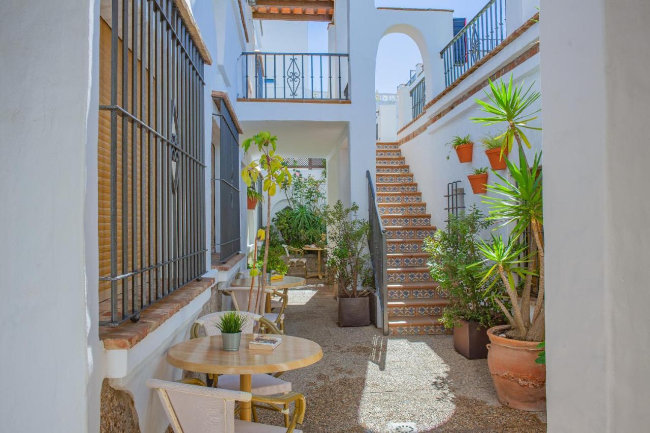 Apartamentos El Roqueo Кониль-де-ла-Фронтера Экстерьер фото