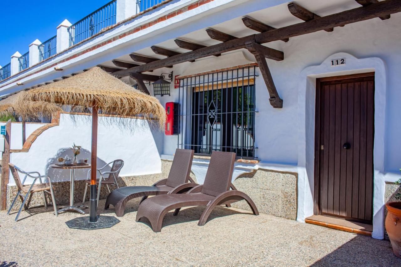 Apartamentos El Roqueo Кониль-де-ла-Фронтера Экстерьер фото